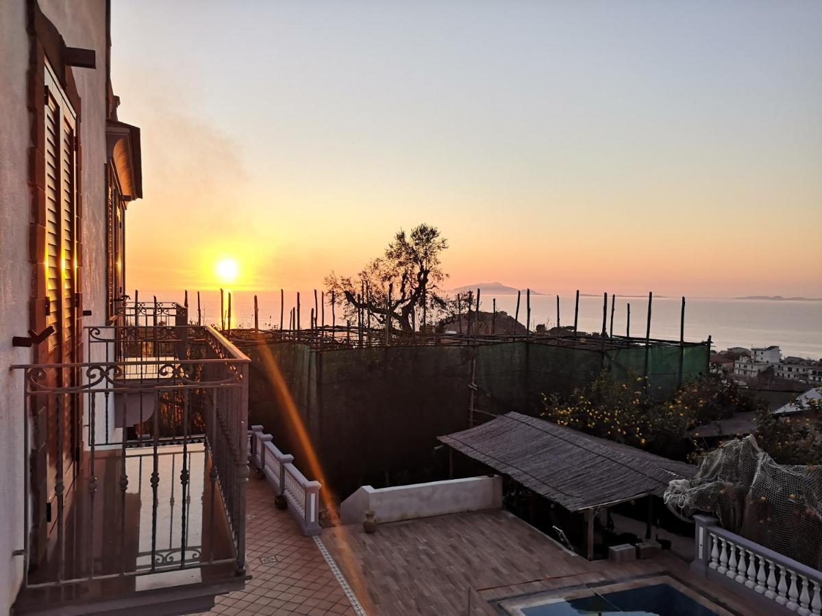 Casale Villa Marzia Маса Лубрензе Екстериор снимка