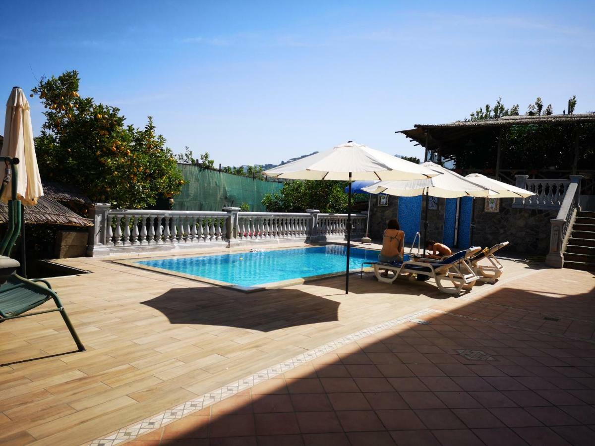 Casale Villa Marzia Маса Лубрензе Екстериор снимка