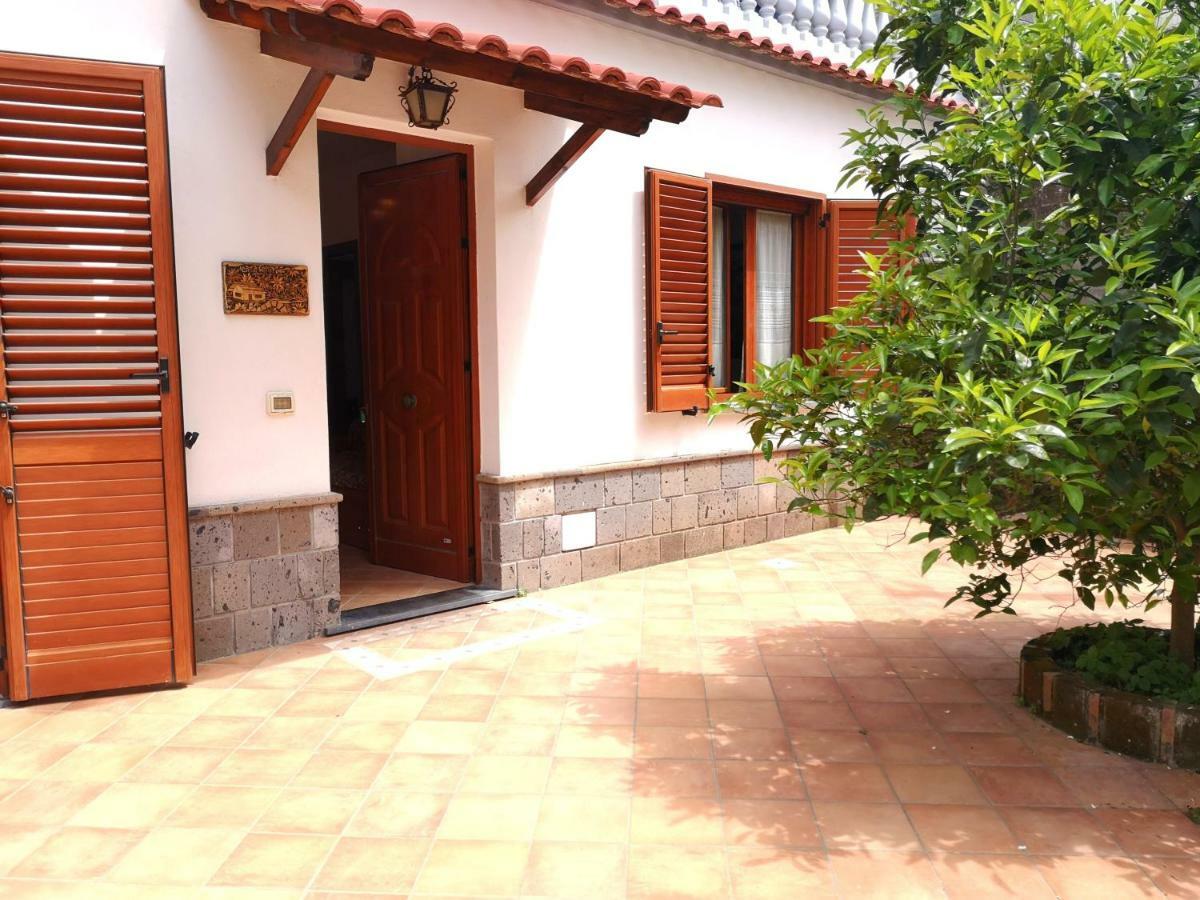 Casale Villa Marzia Маса Лубрензе Екстериор снимка